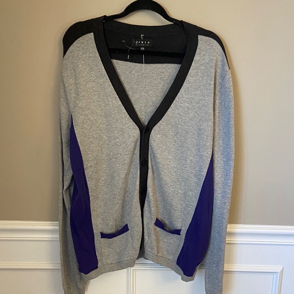 NWOT 21 Men‎ Gray Cardigan with Purple and Black Details- XL